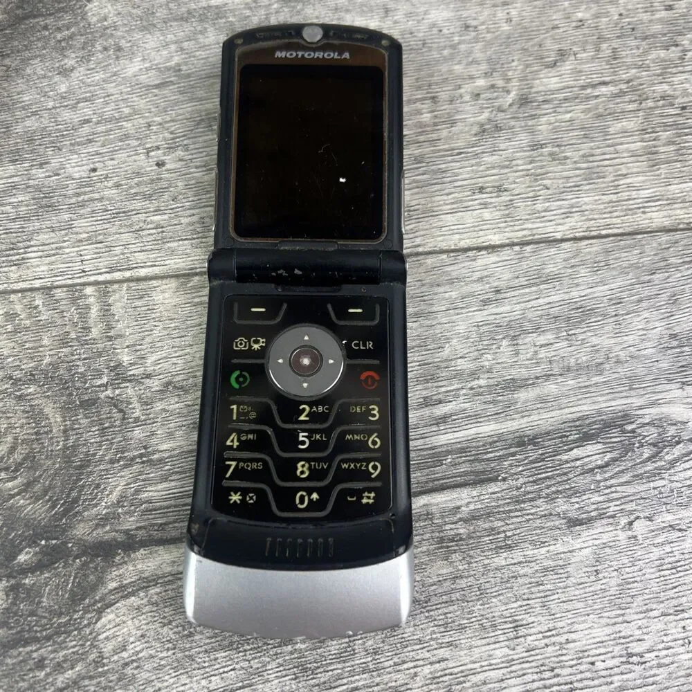 Lot of 6 Various Cell Phones Apple Samsung Motorola UNTESTED AS-IS PARTS REPAIR
